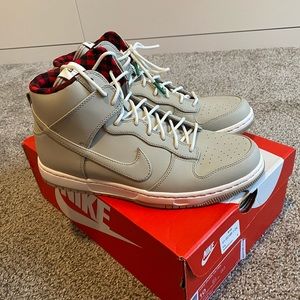 Nike Shoes (Nike Dunk High Ultra ‘String)